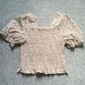 NWOT ruched crop shirt